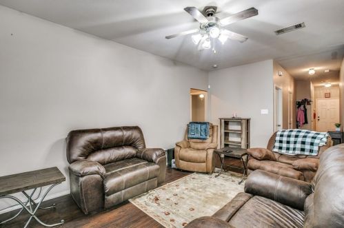 9945 Crystal Vly Way, Dallas TX 75227-5235 exterior