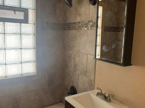 5311 33, Milwaukee WI 53209-4824 exterior