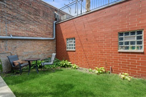 1404 Erie St, Chicago IL  60642-6146 exterior