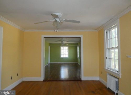 10408 New Hampshire Ave, Silver Spring MD 20905-3918 exterior