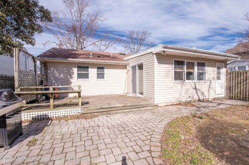 3208 Kickapoo Ave, Point Pleasant Beach NJ 08742 exterior