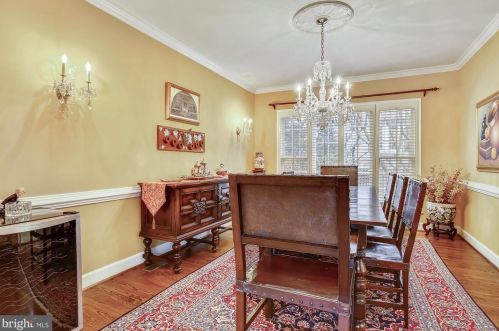 1276 Beverly Rd, Mc Lean VA 22101-2834 exterior