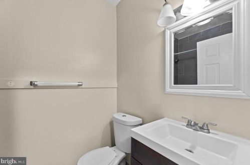 566 Newcomb St, Washington DC 20032-2555 exterior