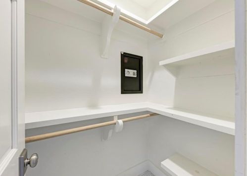 6105 Belfast Dr, Austin TX 78723-1117 exterior