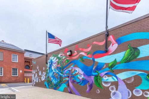 116 6th St, Washington DC  20003-1154 exterior