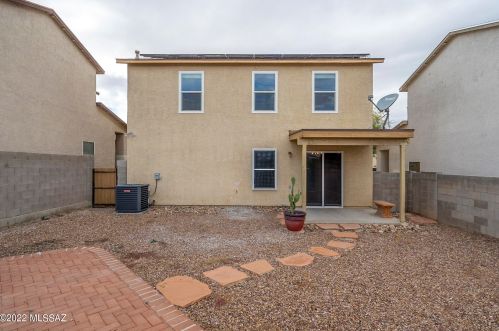 2213 Mcconnell Dr, Tucson AZ 85710-8091 exterior