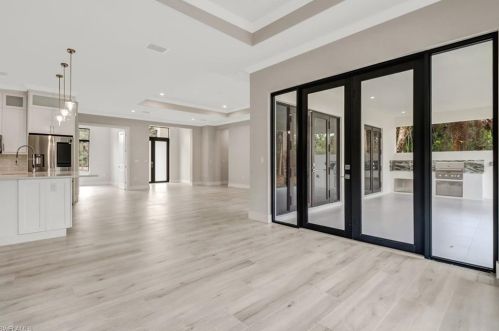 125 11 St, Naples FL 34117-2298 exterior