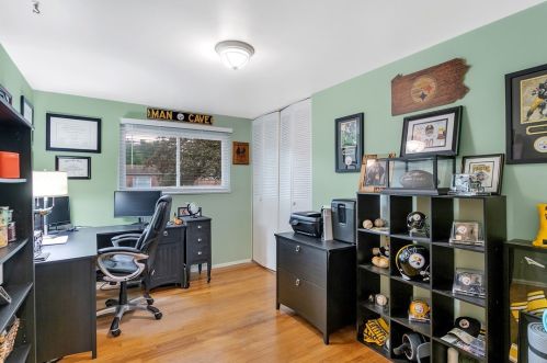 4828 Havana Dr, Pittsburgh PA 15239-2420 exterior