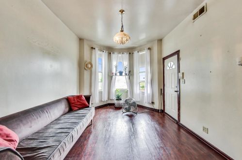 1817 Lawndale Ave, Chicago IL  60647-8350 exterior