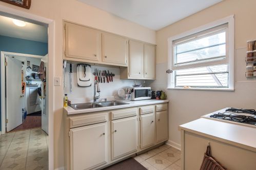 3505 Kilpatrick Ave, Chicago IL 60712-1604 exterior