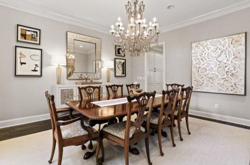 5625 Cross Gate Dr, Atlanta GA 30327-4815 exterior