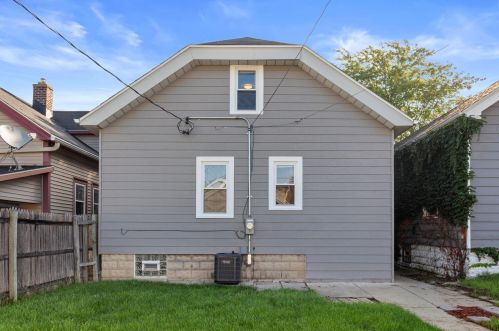 1345 57th St, Milwaukee WI  53214-3430 exterior