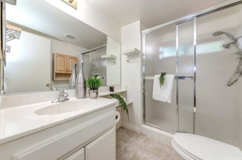 2624 Monterey Pl, Fullerton CA 92833-2084 exterior