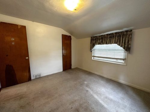 327 Elias Dr, Pittsburgh PA 15235-1710 exterior