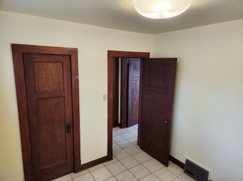 2044 59, Milwaukee WI 53210-1505 exterior