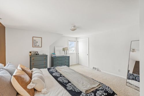 3751 85th St, Milwaukee WI  53222-2823 exterior