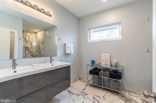 1311 Bouvier St, Philadelphia PA  19146-4702 exterior