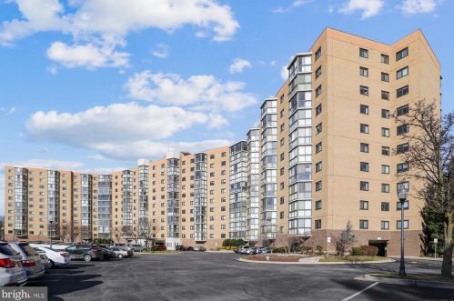 3330 Leisure World Blvd, Silver Spring MD  20906-5622 exterior