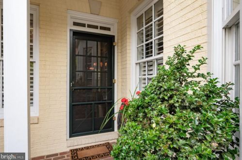 1201 Wilkes St, Alexandria VA 22314-5907 exterior