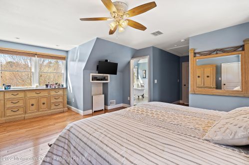 4 Country Rd, Jackson Twp NJ 08527-3300 exterior