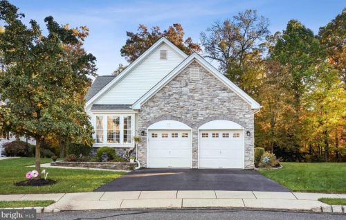 73 Bear Meade Dr, Trenton, NJ 08691-3334