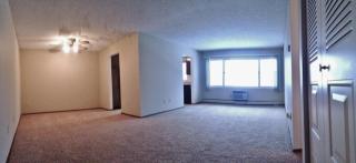 1504 Saint Clair Ave, Saint Paul MN  55105-2300 exterior