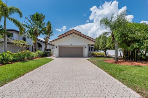 1248 18th St, Boca Raton, FL 33486-6633