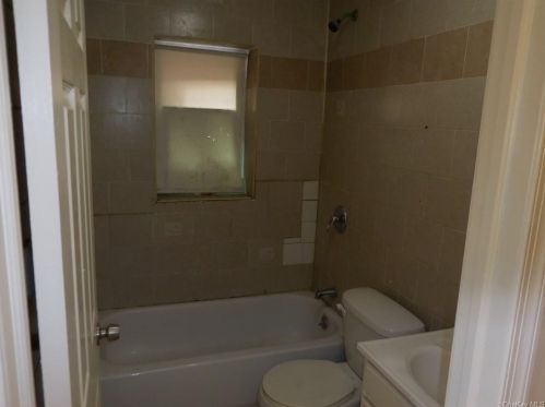 1551 Bruckner Blvd, Bronx NY 10472-6408 exterior