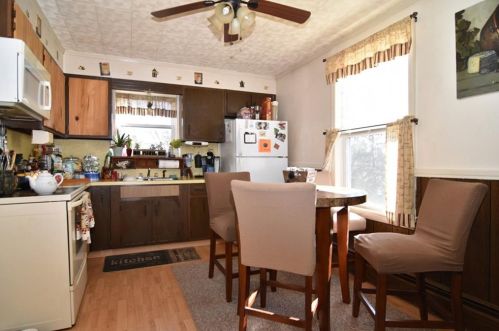 832 Elm St, Woonsocket RI 02895-3507 exterior