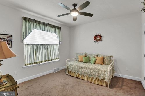 296 Friendly Dr, Hanover PA 17331 exterior