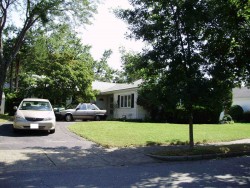 47 Mosman St, Newton, MA 02465-1303