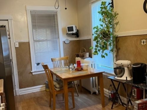 1520 71st St, Chicago IL 60629-1447 exterior