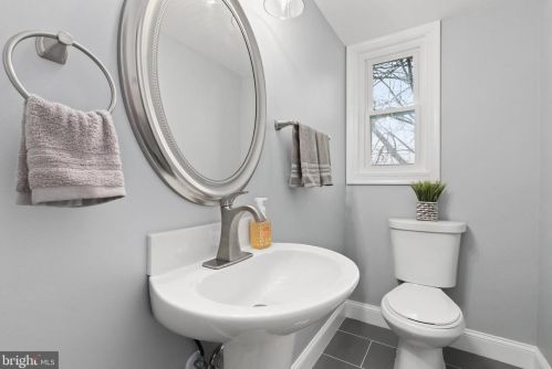 5150 8 St, Washington DC 20011-4022 exterior