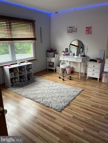 1208 High St, Haddon Heights NJ 08035-1843 exterior