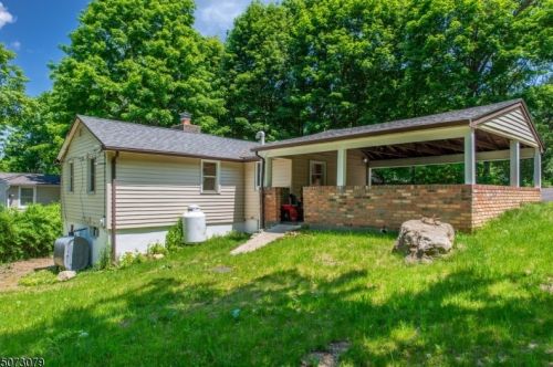 12 Fiddlers Elbow Trl, Kinnelon NJ  07405-2812 exterior