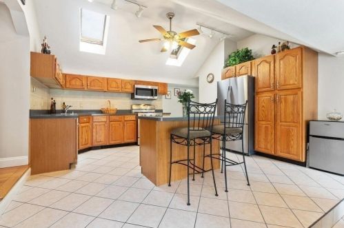 19 Austin St, Boston MA 02136-1501 exterior