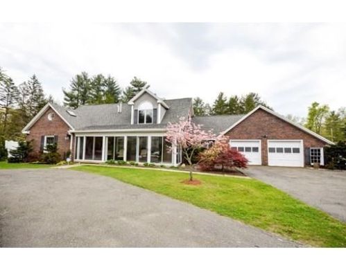 464 Springfield St, Wilbraham MA  01095-1937 exterior