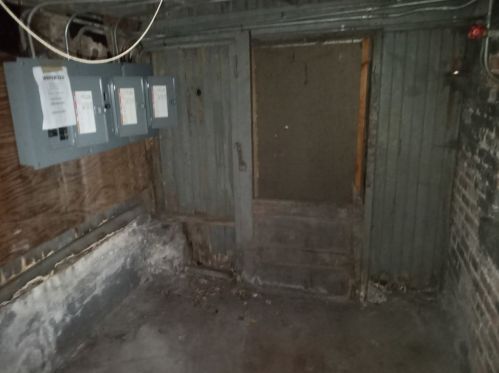 2918 Polk St, Chicago IL 60612-3905 exterior