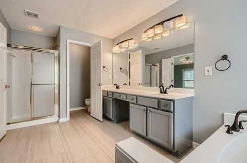 5006 Bright Hampton Dr, Atlanta GA 30339-1956 exterior