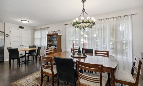 647 Lee Dr, Bull Valley IL 60014-7410 exterior