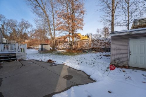 29 Pocantico Ave, Springfield MA 01109-1463 exterior