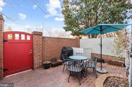 513 Princess St, Alexandria VA 22314-2332 exterior