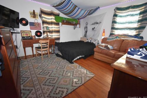 721 Hl Rd, Torrington CT 06790-5834 exterior