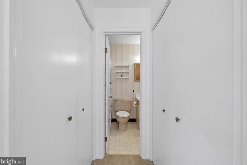 7902 Ashton St, Alexandria VA 22309-1341 exterior