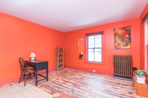 23 Hl St, Dover NH 03820-3111 exterior