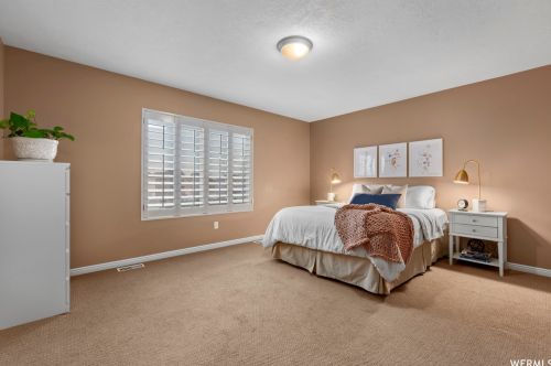 4166 Red Orch Way, Taylorsville UT 84084-5643 exterior