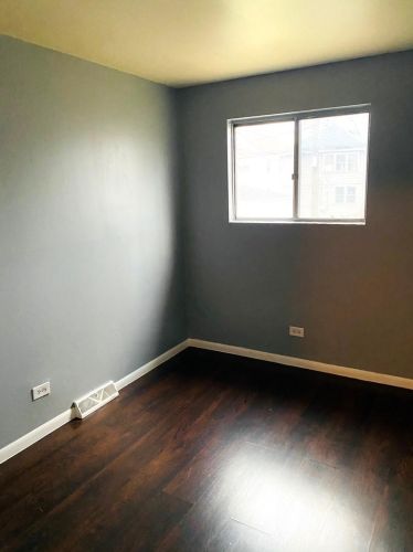 11435 Harvard Ave, Chicago IL 60628-7218 exterior