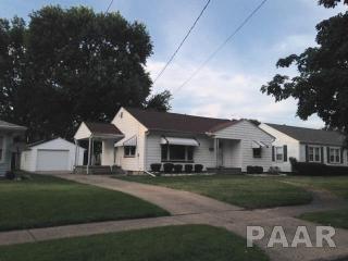 913 Jefferson St, Pekin, IL 61554-1638