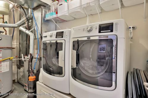 41 Pate Dr, Middletown NJ 07748-1750 exterior