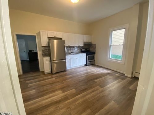 143 16th Ave, Paterson NJ  07501-2330 exterior